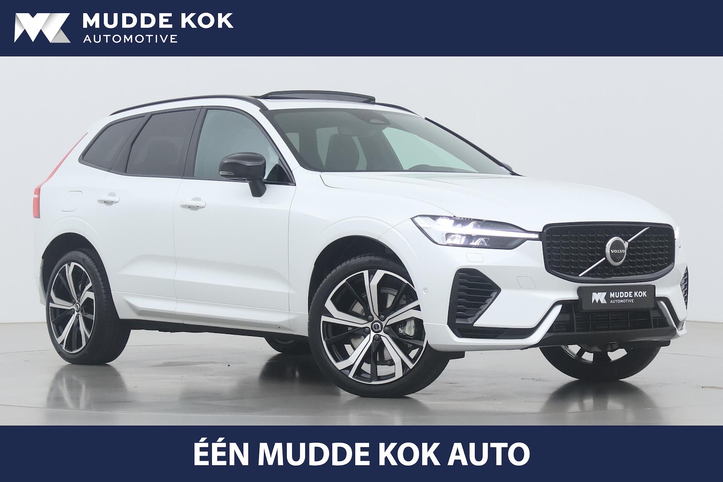 Volvo XC60 - T8 Plug-in hybrid Ultra Dark | Luchtvering | Panoramadak | Head-Up | 360 Camera | Harman/K - AutoWereld.nl