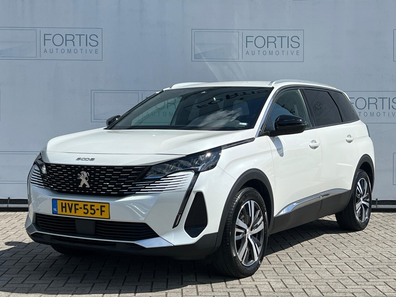 Peugeot 5008 - 1.2 PureTech Allure 7-PERSOONS | NAVI | 1/2 LEDER - AutoWereld.nl