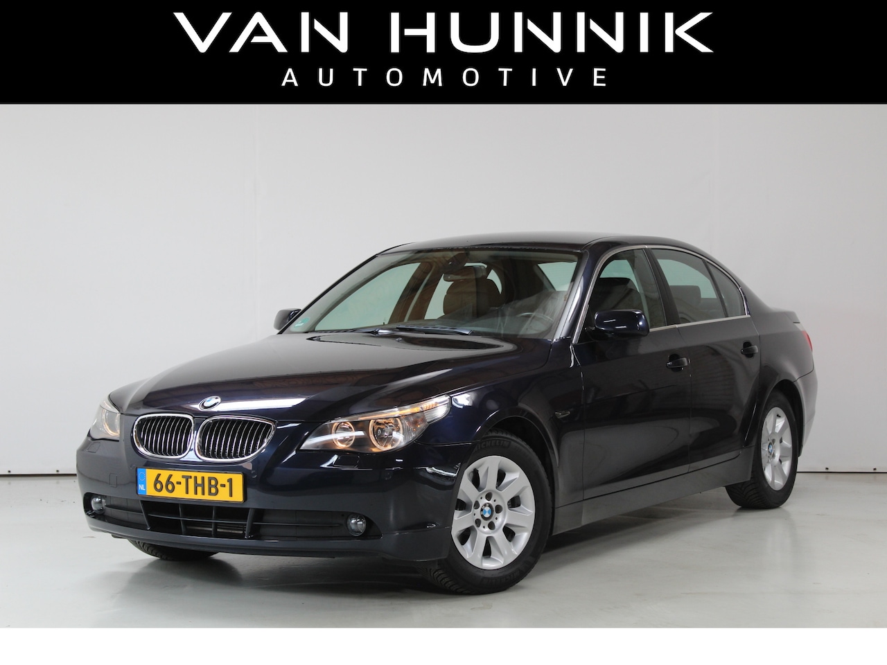 BMW 5-serie - 523i High Executive | Memory | Clima | Navi | Trekhaak - AutoWereld.nl