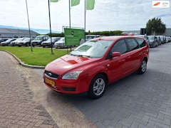 Ford Focus Wagon - 1.4-16V Trend / APK