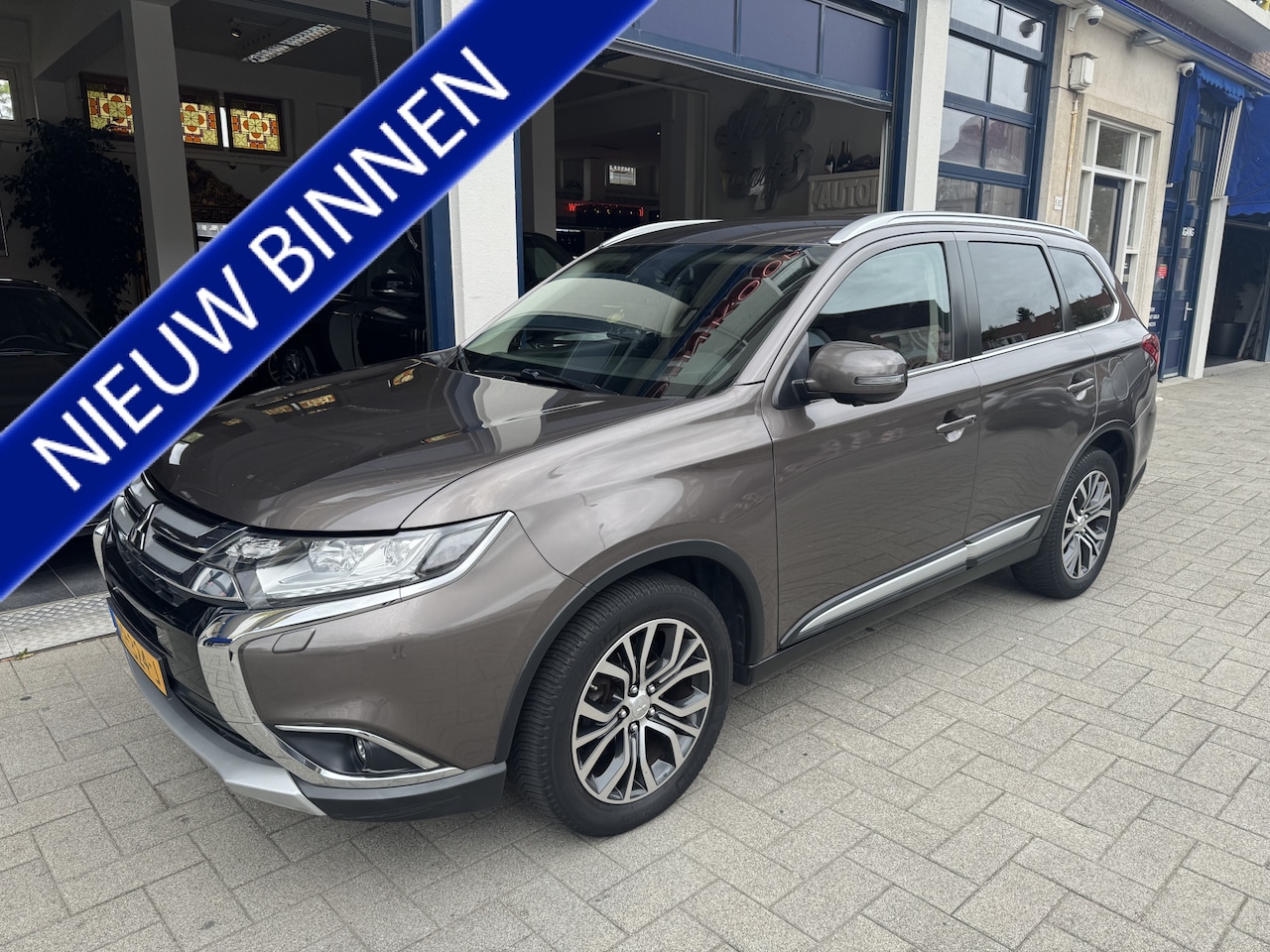 Mitsubishi Outlander - 2.0 Connect Pro NL AUTO/TOPSTAAT - AutoWereld.nl