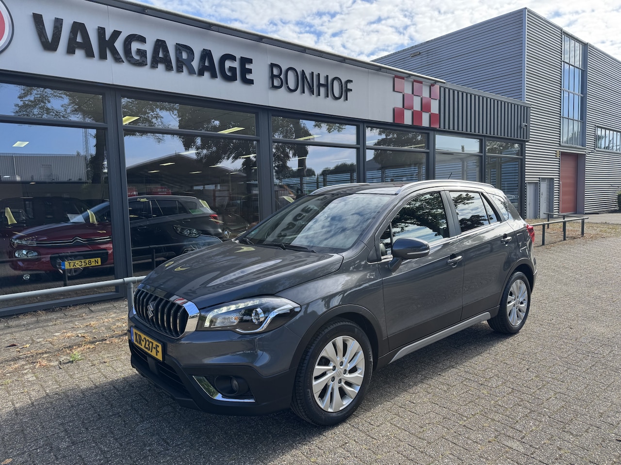 Suzuki S-Cross - 1.4 Boosterjet Exclusive AUTOMAAT-CAMERA-TREKHAAK - AutoWereld.nl