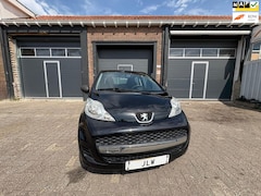 Peugeot 107 - 1.0-12V XR