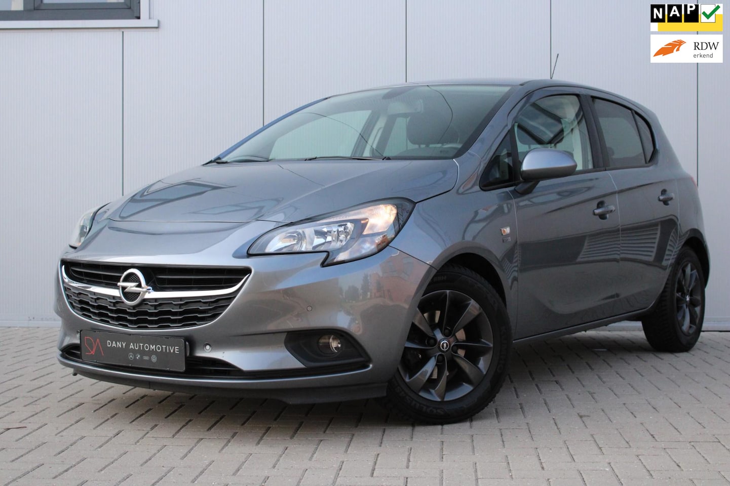 Opel Corsa - 1.4 120 Jahre VOL AUTOMAAT I CARPLAY I CAMERA I STUUR VERW. I STOEL VERW. I - AutoWereld.nl