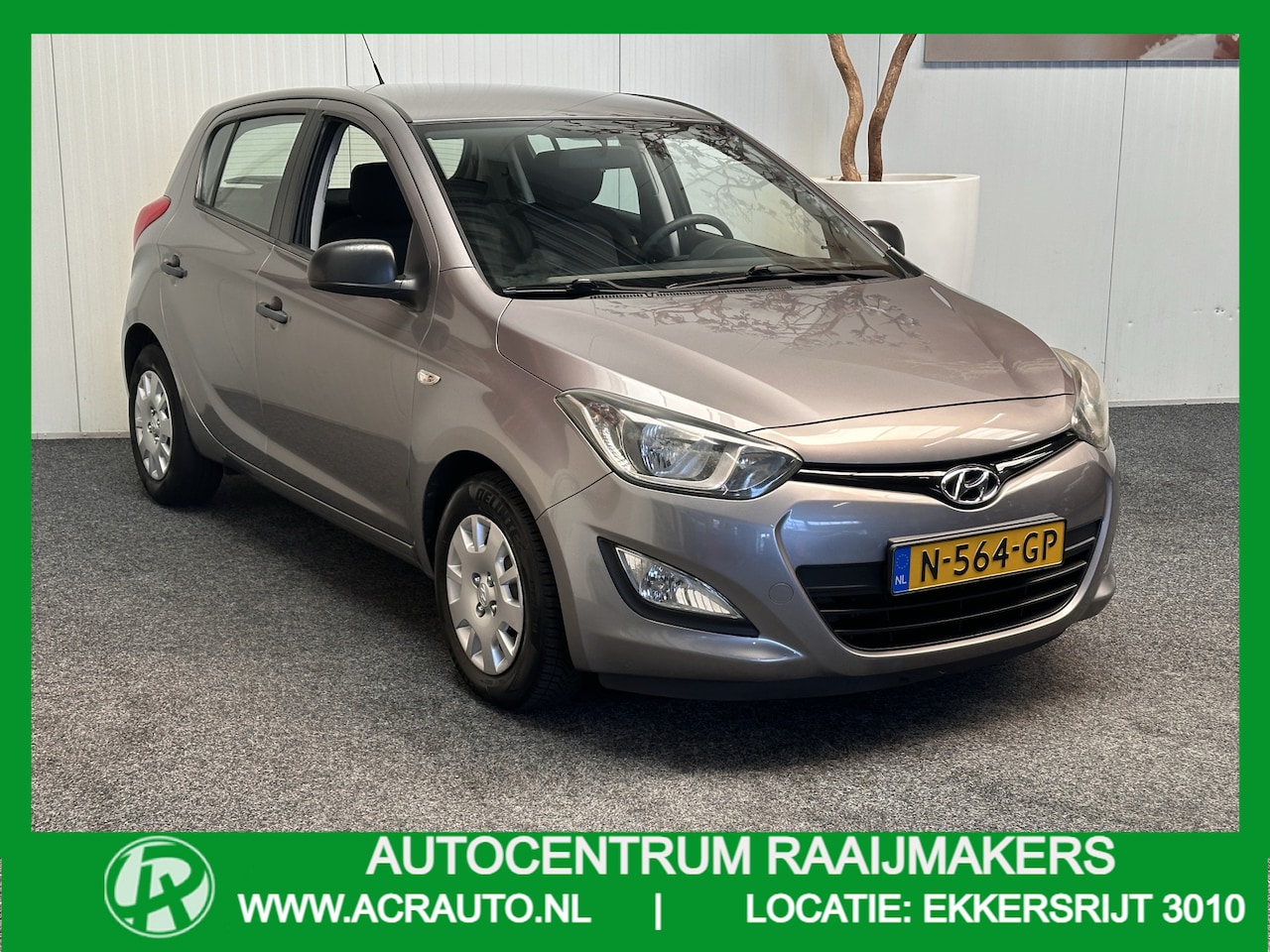 Hyundai i20 - 1.2i i-DRIVE AIRCO RADIO/CD/MP3 ELEKTRISCHE RAMEN VOOR PARKEERSENSOREN ACHTER ZEER MOOI !! - AutoWereld.nl