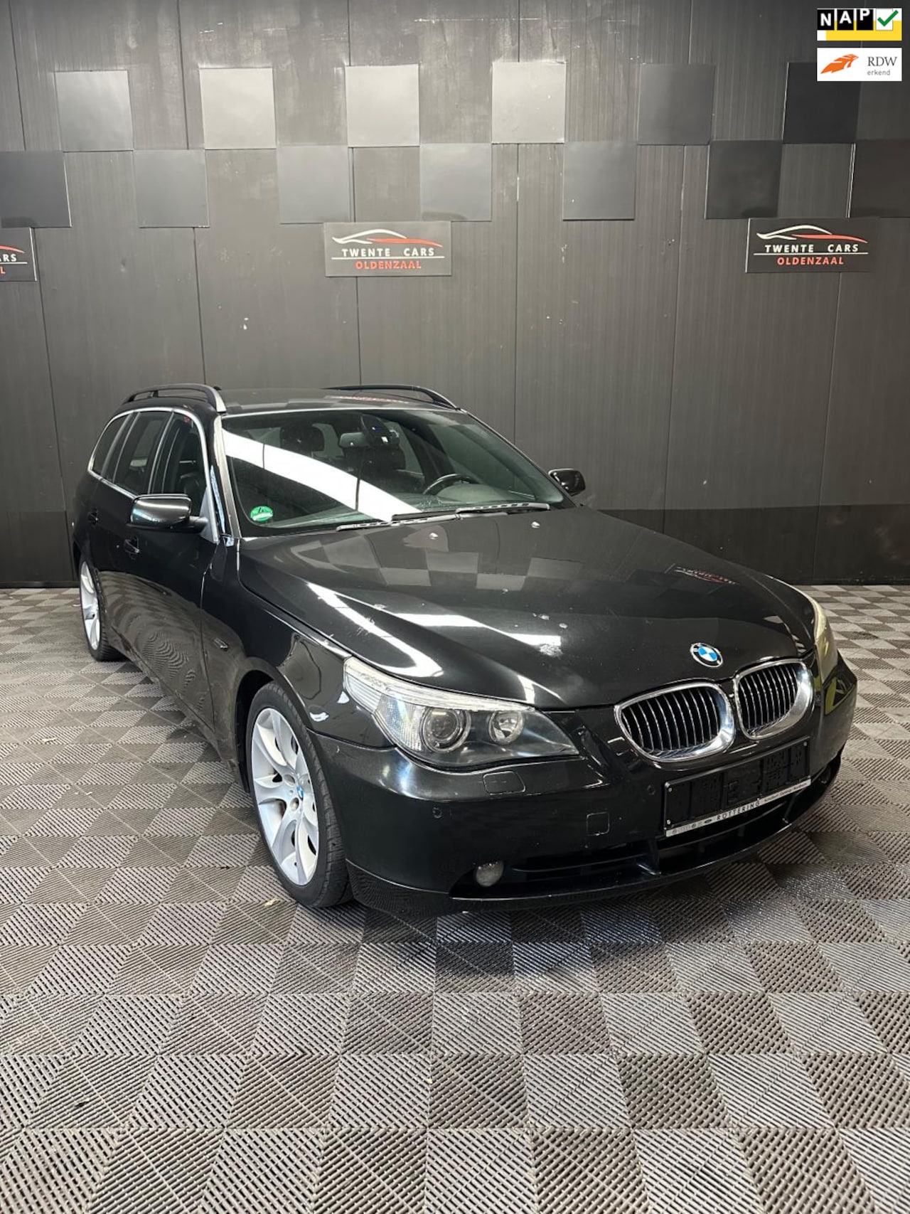 BMW 5-serie Touring - 535d High Executive | Navi | Xenon | DUITS | - AutoWereld.nl