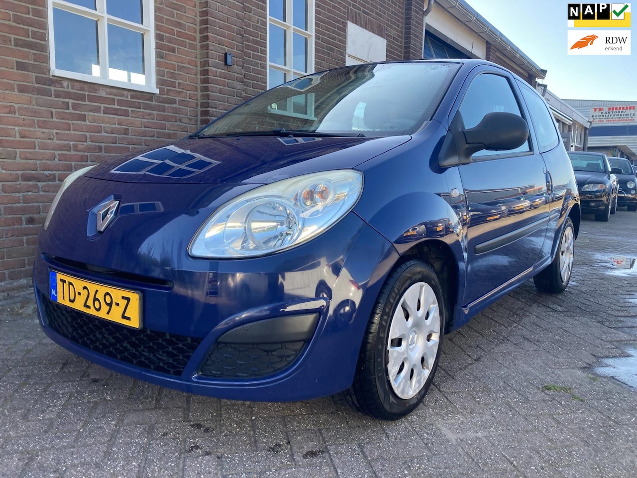 Renault Twingo - 1.2 Authentique Bj 2008 APK TOT 07-2026, Inruil is mogelijk - AutoWereld.nl