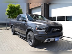 Dodge Ram 1500 - 5.7 V8 4x4 LPG Crew Cab Rebel 12 inch scherm, Leder