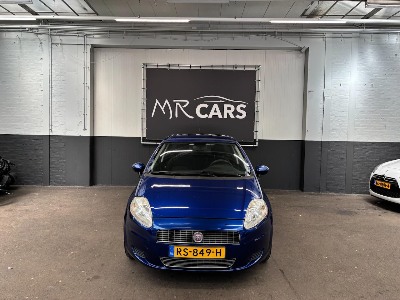 Fiat Grande Punto - 1.4 Active Airco HANDEL OF EXPORT!!! - AutoWereld.nl