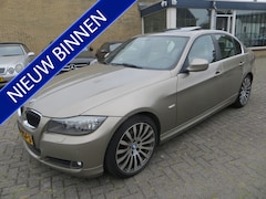 BMW 3-serie - 318i Corporate Luxury Line AUT LEER PANO NEDERL NAP