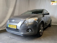 Kia Pro cee'd - 1.4 CVVT X-ecutive - Airco - Schade