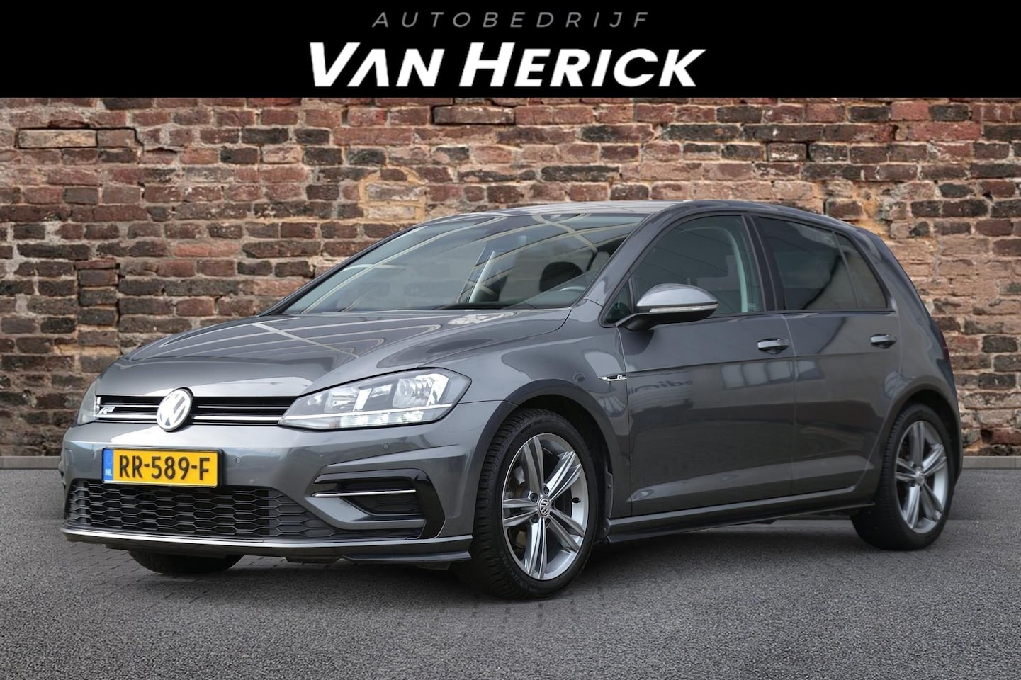Volkswagen Golf - 1.0 TSI Highline 5 deurs R-line | Compleet | Nette staat - AutoWereld.nl
