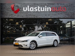 Volkswagen Passat Variant - 1.4 TSI GTE Trekhaak, Panoramadak, Comfortstoelen, Stoelverwarming