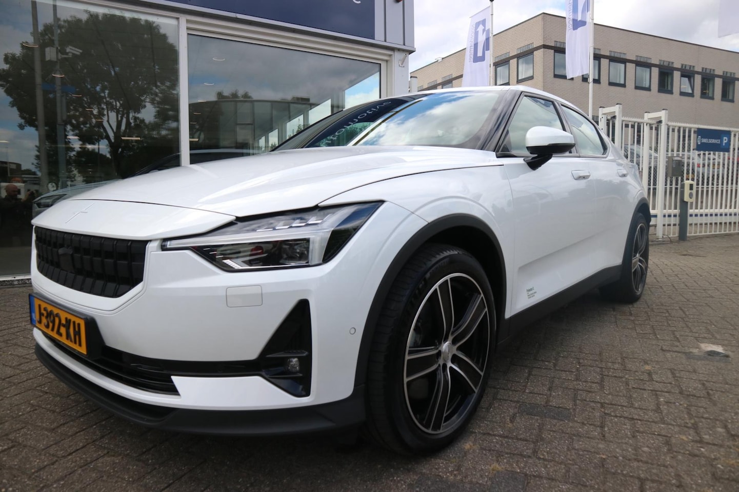 Polestar 2 - Long Range Dual Motor Launch Edition 78kWh panoramadak / harman kardon - AutoWereld.nl