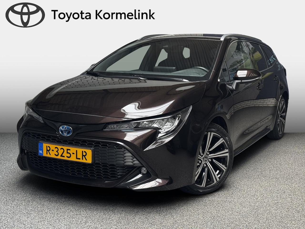 Toyota Corolla Touring Sports - 1.8 Hybrid Dynamic Automaat - AutoWereld.nl