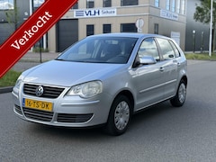 Volkswagen Polo - 1.2 Optive LEES ADVERTENTIE