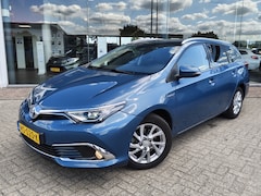 Toyota Auris Touring Sports - 1.8 Hybrid Lease Pro | All seasons | Pano | Trekhaak
