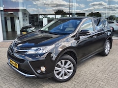 Toyota RAV4 - 2.0 Executive Business 4WD | Trekhaak | Navi | Stoelverwarming
