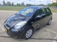 Toyota Yaris - 1.3 VVTi Aspiration eerste eigenaar 127515 km apk 8-2026