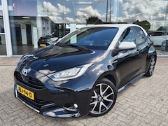Toyota Yaris - 1.5 Hybrid Style Bi-tone | Keyless Entry | Stoel-Stuurverwarming