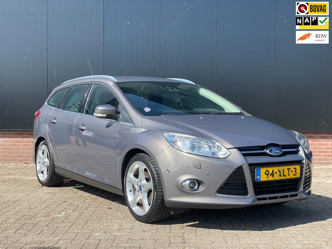 Ford Focus Wagon - 1.6 EcoBoost Titanium 1.6 EcoBoost Titanium - AutoWereld.nl