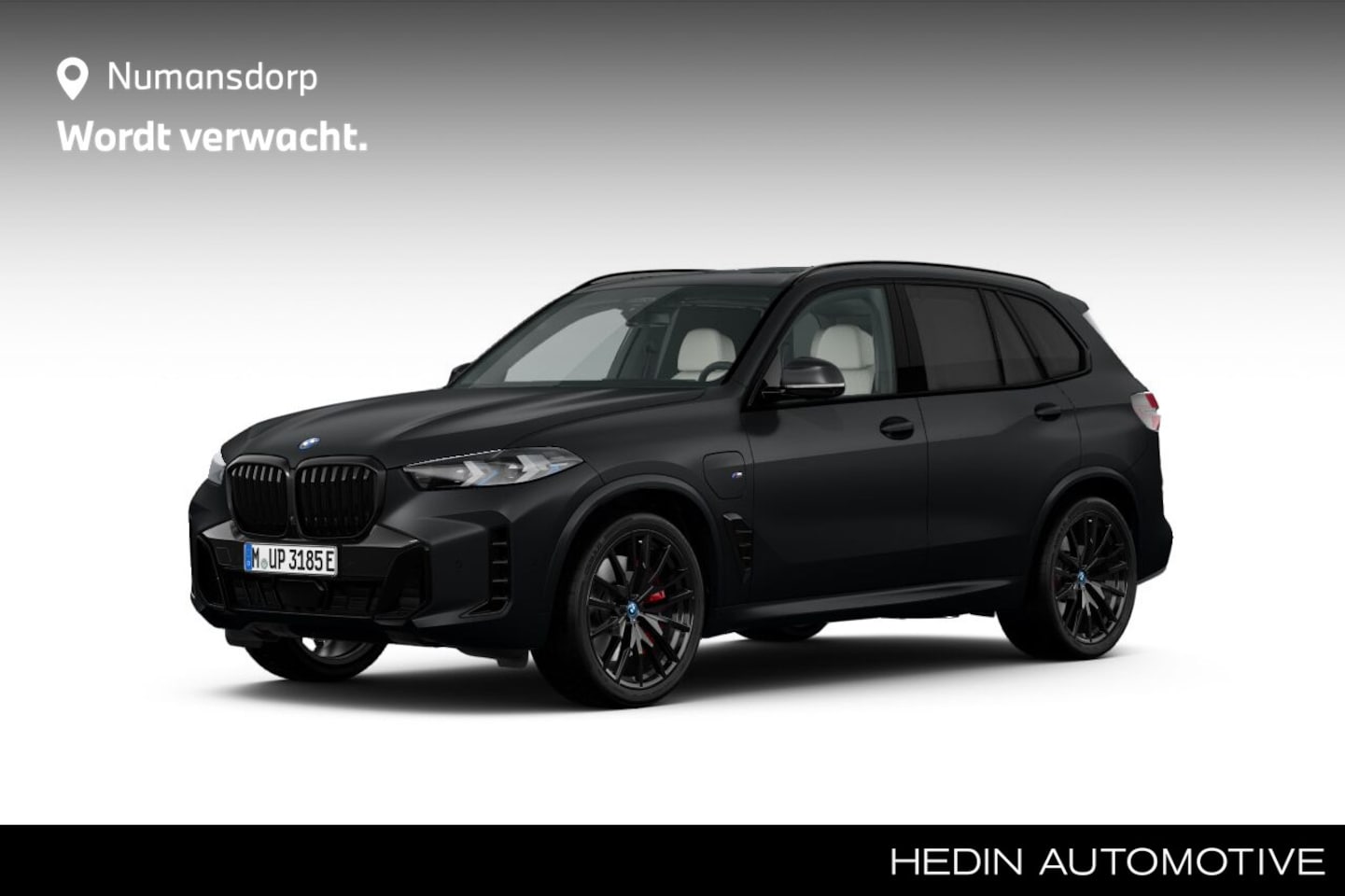 BMW X5 - xDrive50e High Exe | M-Sport Pro | 22" | Special Request Frozen Black | Sky Lounge Panoram - AutoWereld.nl