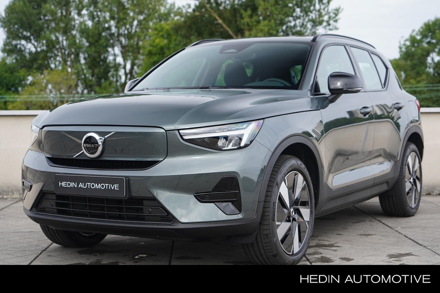 Volvo EX40 - Single Motor Plus 82 kWh Keyless Entry | Panoramadak | Harman/Kardon | Adaptieve Cruise Co - AutoWereld.nl
