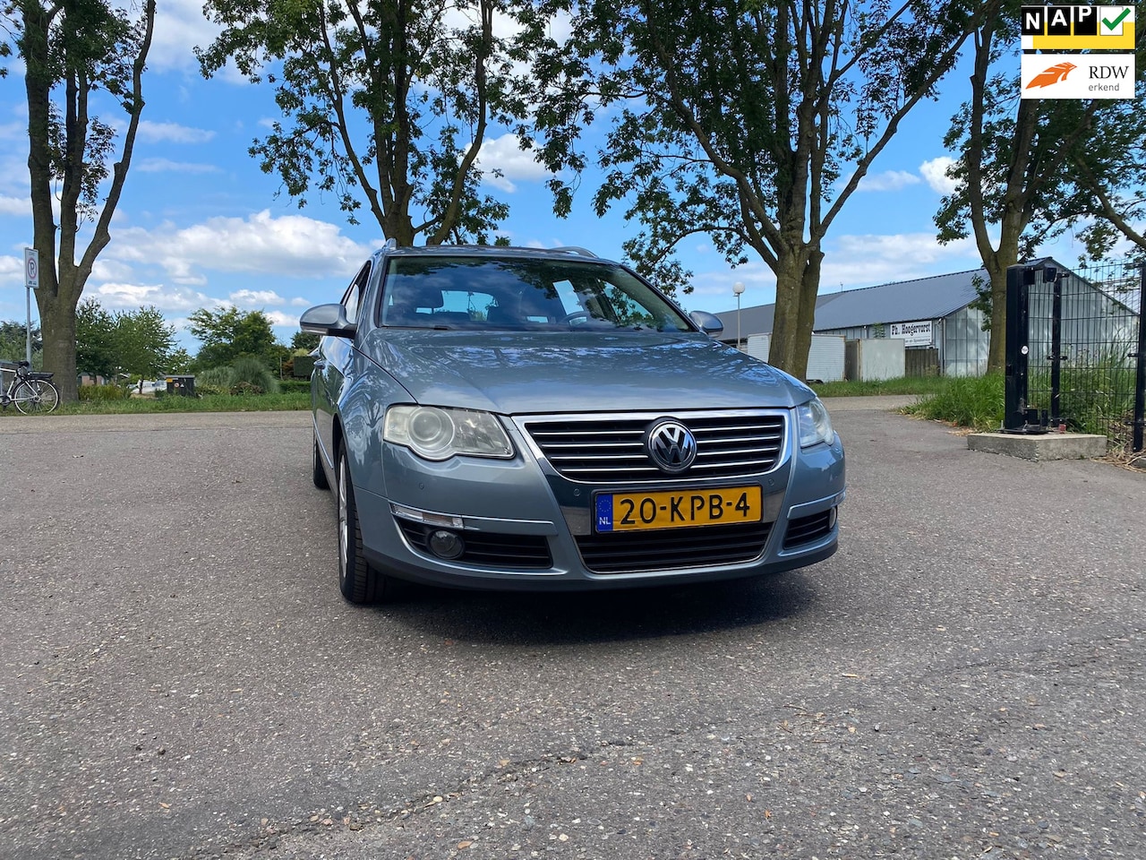 Volkswagen Passat Variant - 1.4 TSI Highline BlueMotion PANORMA - KETTING VERVANGEN - STOELVERWARMING - TREKHAAK - AutoWereld.nl