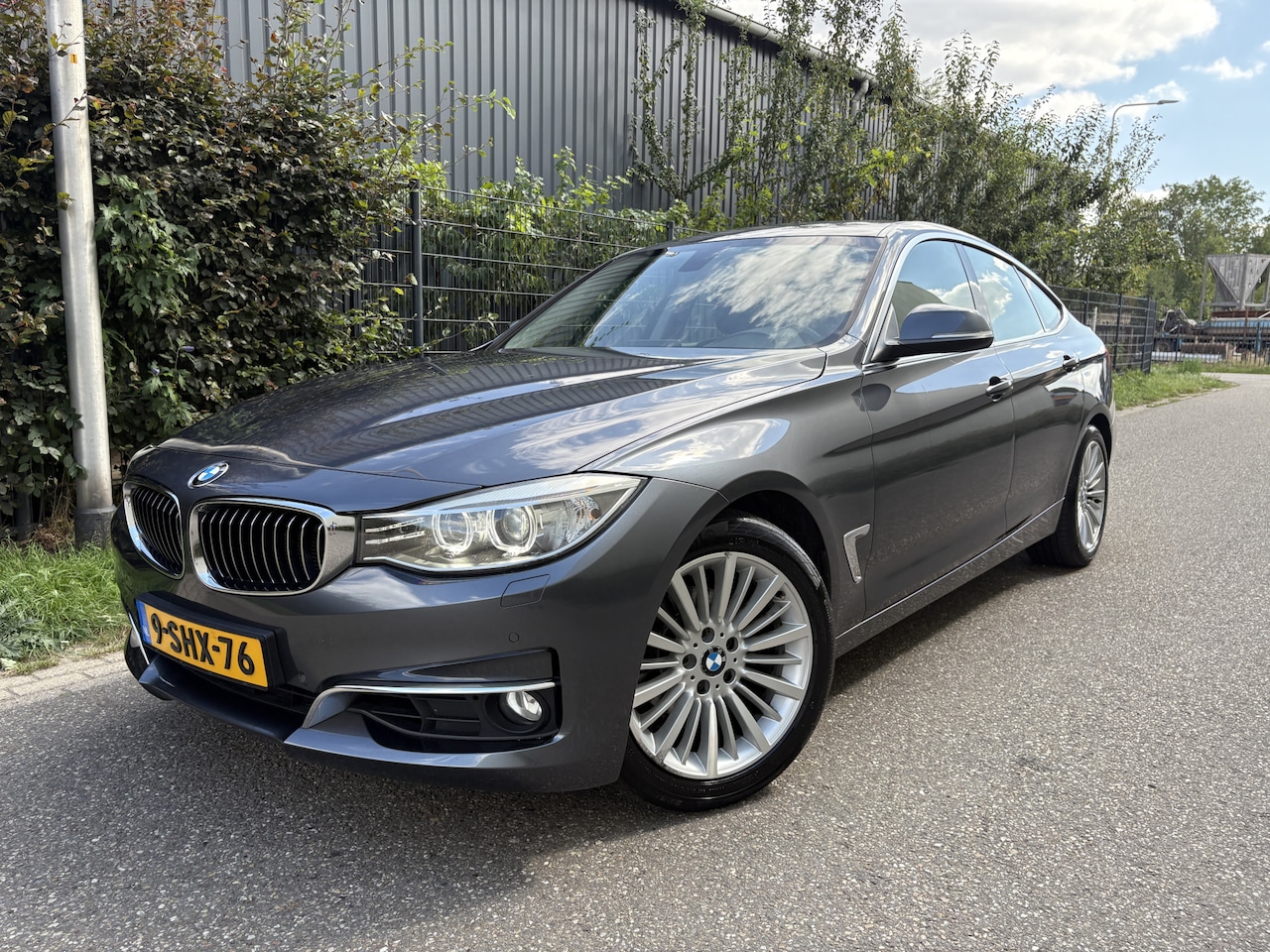 BMW 3-serie Gran Turismo - 320i High Executive / AUTOMAAT / LEER / NAVI / CRUISE / 166dkm! NAP! - AutoWereld.nl