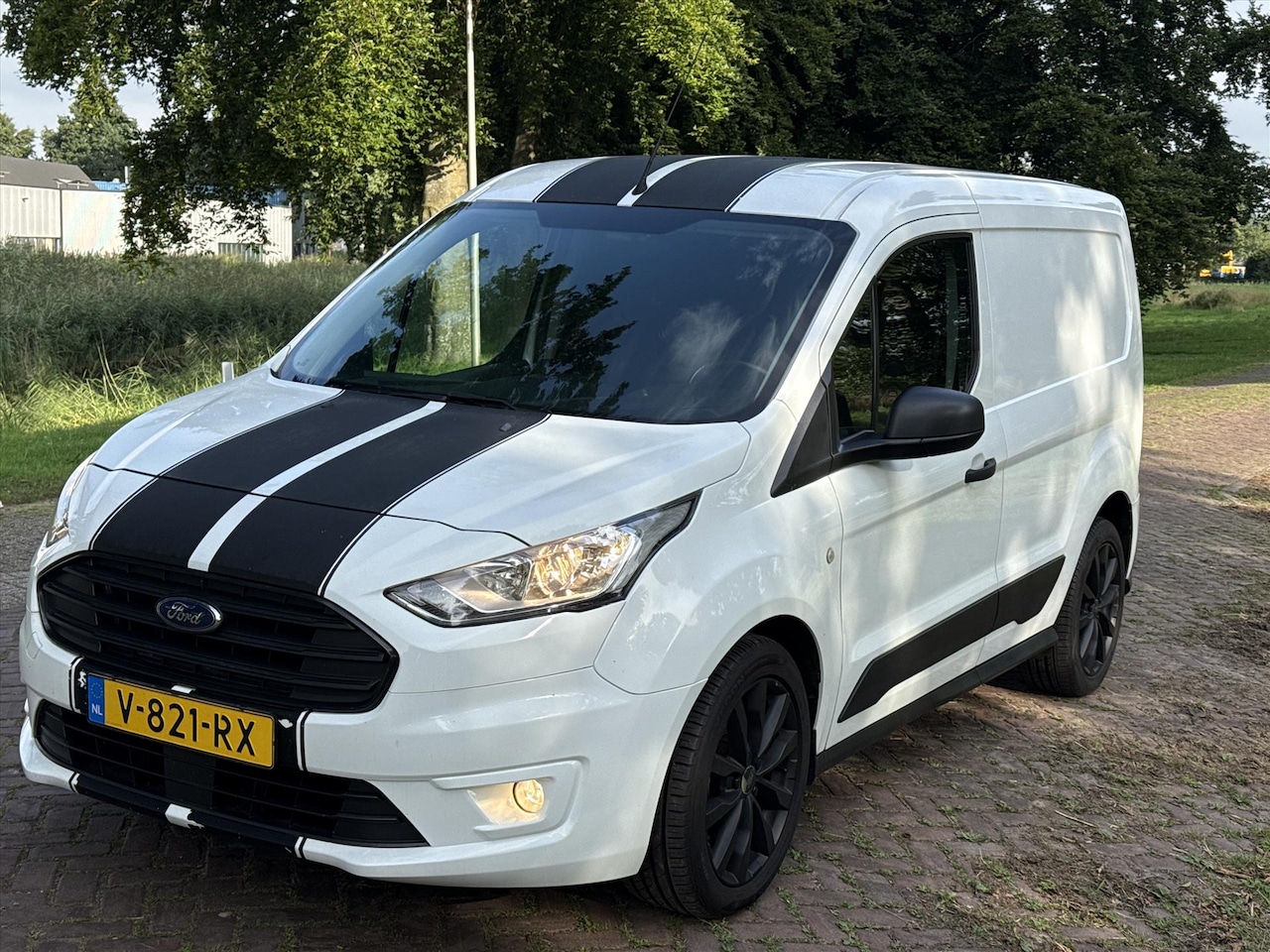 Ford Transit Connect - 1.5 TDCI 55KW DRIE ZITTEN - AutoWereld.nl