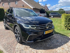 Volkswagen Tiguan - 1.5 TSI R-Line Business+-BTW auto-Virtual-Trekhaak-Pano