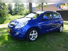 Hyundai i20 - 1.4i DynamicVersion*5deurs*airco*nieuwe koppeling*apk