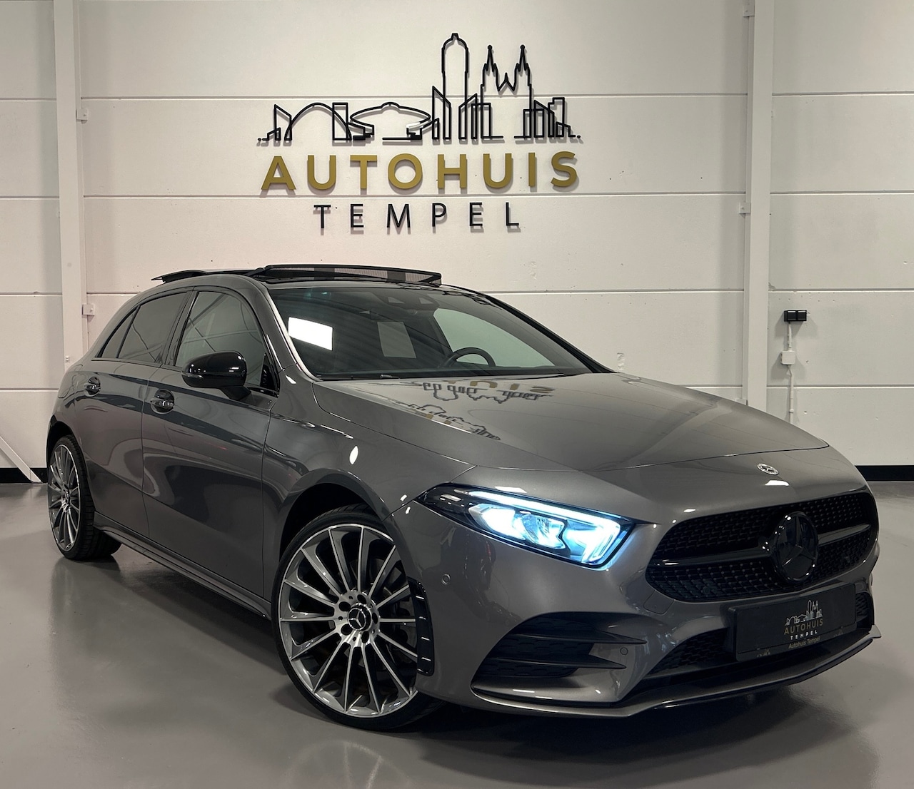 Mercedes-Benz A-klasse - 250 e AMG Pano Keyless Sfeer Dashcam 20'' - AutoWereld.nl