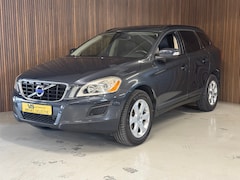 Volvo XC60 - 3.2 AWD Momentum - 43.240 KM