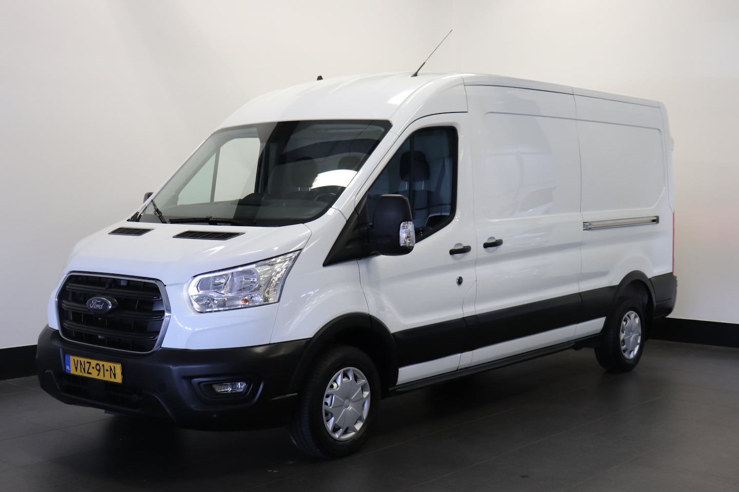 Ford Transit - 2.0 TDCI L3H2 - EURO 6 2x Schuifdeur - Airco - Cruise - PDC - € 17.500,- Excl. - AutoWereld.nl