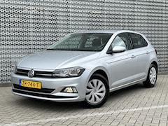 Volkswagen Polo - 1.0 TSI 95PK Comfortline / Parkeersensoren V+A / Navigatie / App-Connect / Alarmsysteem /