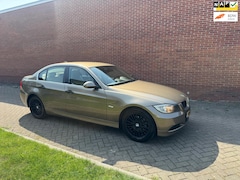 BMW 3-serie - 318i Business Line Navi Cruise Clima