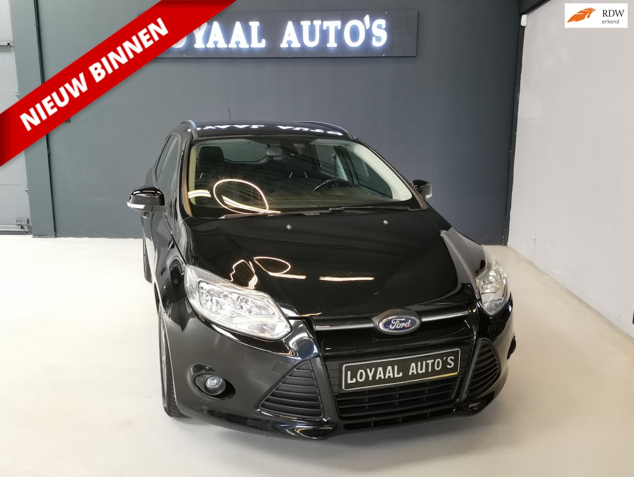Ford Focus Wagon - 1.0 EcoBoost Titanium | AIRCO | CRUISE | TREKHAAK | PDC | ELEK.RMAEN | APK. - AutoWereld.nl