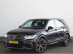 Volkswagen Tiguan - 1.5 TSI R-Line Business 150pk DSG | Trekhaak | Achteruitrijcamera | Climate Control | LED