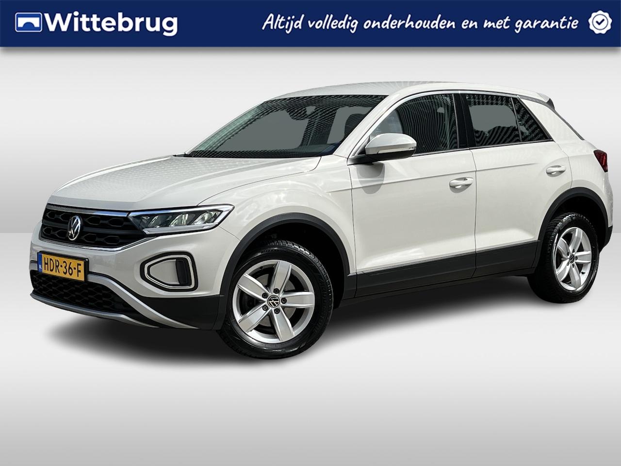Volkswagen T-Roc - 1.0 TSI / App connect / Stoelverwarming / Lichtmetaal 16 inch / P4 - AutoWereld.nl