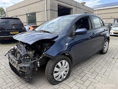 Toyota Yaris - 1.3 VVTi Sol
