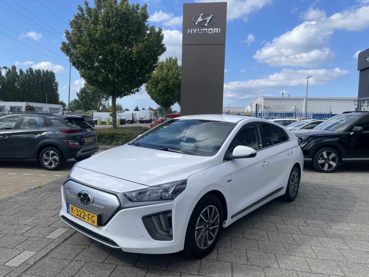 Hyundai IONIQ - Premium EV 38 kWh*RIJKLAARPRIJS* - AutoWereld.nl