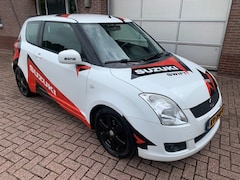 Suzuki Swift - 1.3 Exclusive Apple Carplay / Android