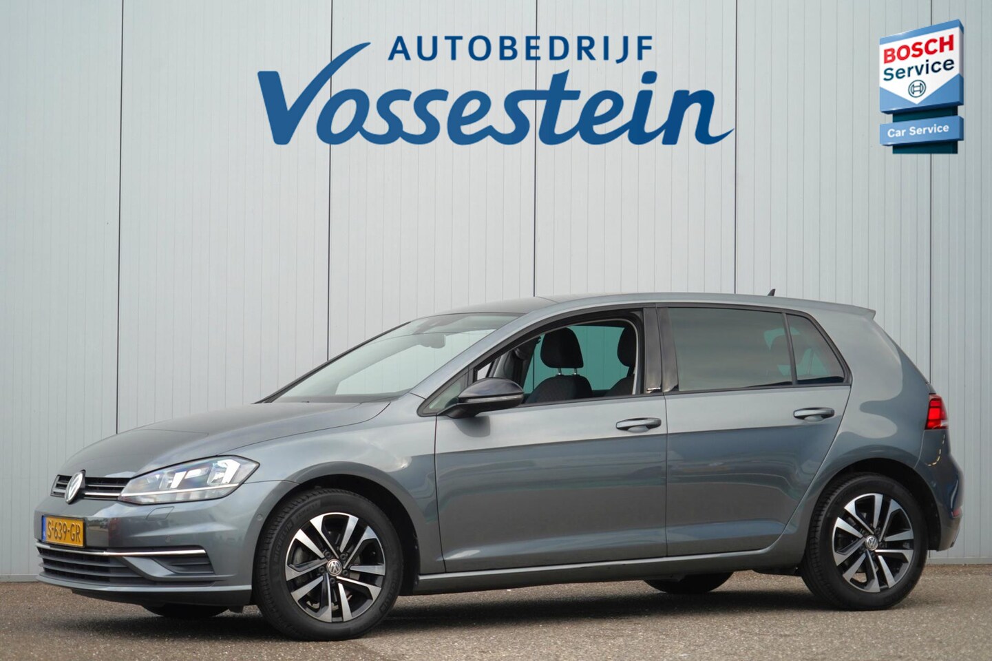 Volkswagen Golf - 1.5 TSI IQ.Drive / Navi / ACC / Side assist / Stoelverwarming / PDC V+A - AutoWereld.nl