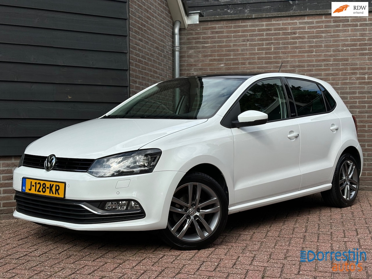 Volkswagen Polo - 1.2 TSI Allstar | Pano | Led koplampen | PDC | Stoelverwarming | 16inch - AutoWereld.nl