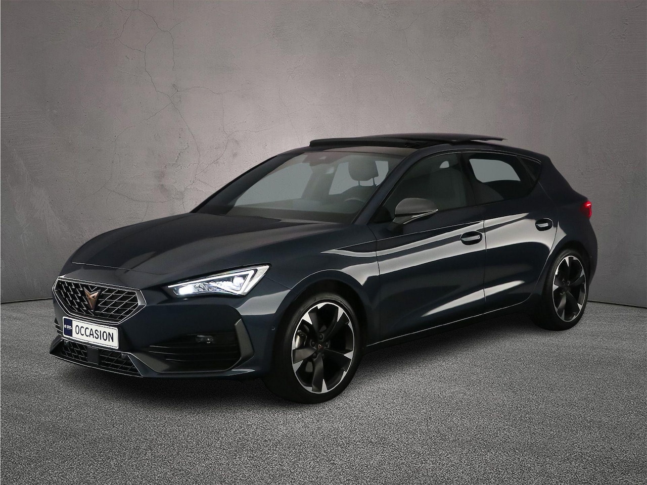 CUPRA Leon - Business Edition 1.5 eTSI 150pk DSG Automaat Trekhaak, Panoramadak, Adaptive cruise contro - AutoWereld.nl