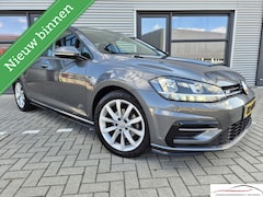 Volkswagen Golf - 1.0 Highline Business R-Line