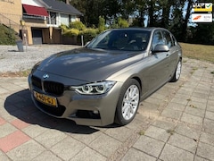 BMW 3-serie - 328i High Executive/Panoramadak/LED/AUTOMAAT