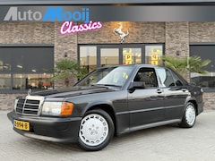 Mercedes-Benz 190-serie - 2.3-16V / 5 Speed Dogleg / 185 PK / Bj 1986 / 1/2 Karo Stof/Leder / Schuifdak