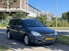 Opel Astra Wagon - 1.6 Temptation | Trekhaak | Navigatie | Airco | Cruise Control